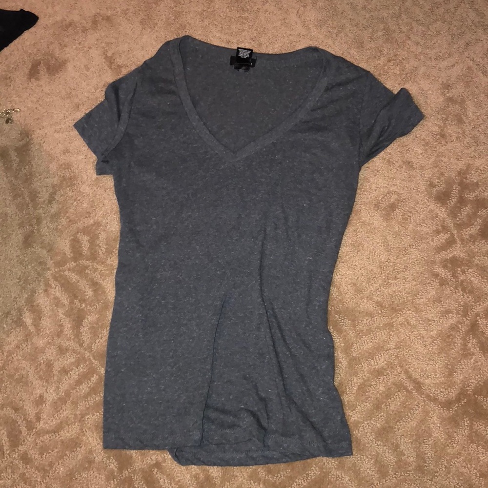 Grey t-shirt